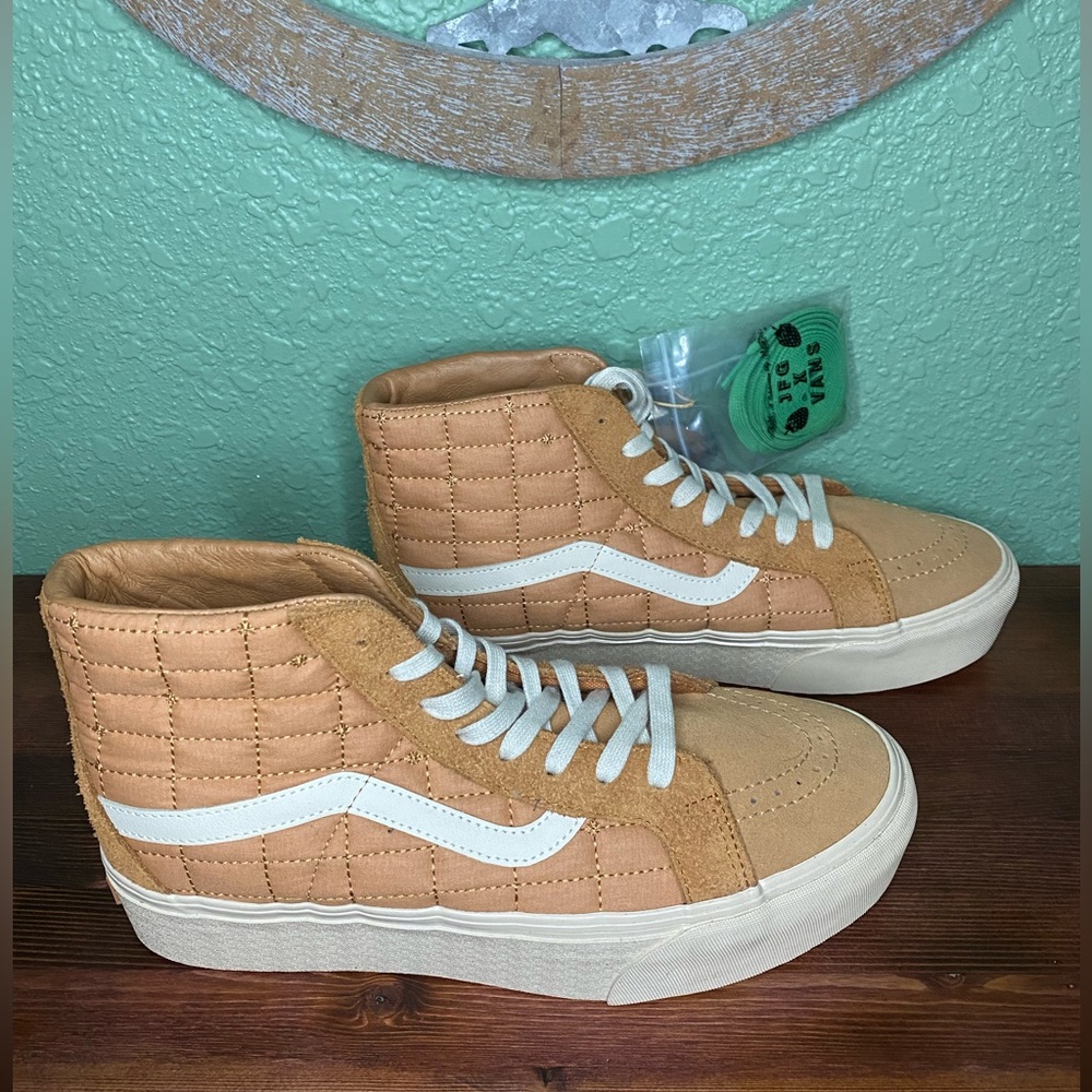 Vans Men's Size 11.5 JFG Chocolate Valley Resort Hi Top Sneakers - Picture 3 of 7